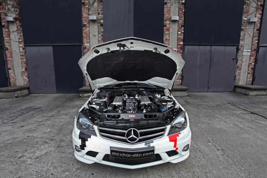  Mercedes-Benz C63 AMG by McChip-DKR 2013 года  (фото 5 из 10)